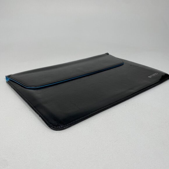 Maroo Black Leather Sleeve for Surface Pro/Laptop‎ – 9”x13” – Discontinued - Picture 6 of 9